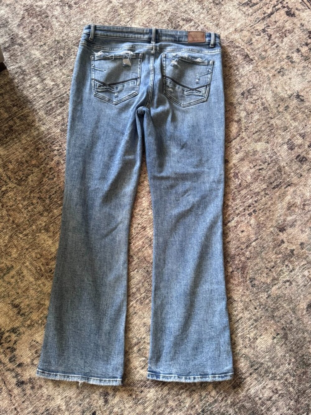 BKE Payton Bootcut Jeans Women's 31x32 Light Wash Distressed Stretch Denim - Picture 2 of 7